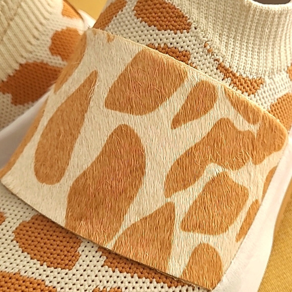 MARK NASON SLIP ON ATHLETIC SHOES. - Picture 7 of 7